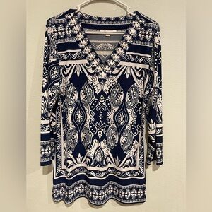JM Collection Blue & White Paisley Print Tunic Blouse. Size M